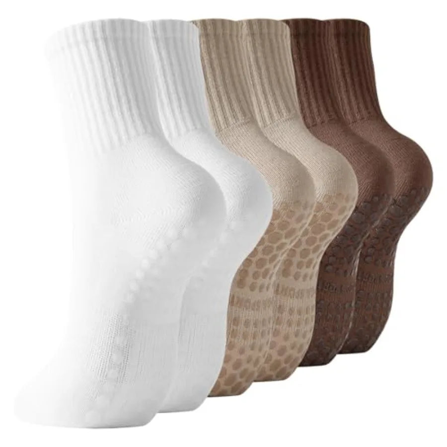 Pilates Socks with Grips for Women, 3 Pairs Womens Grippy Yoga Ballet Barre Hospital Gym Athletic Socks