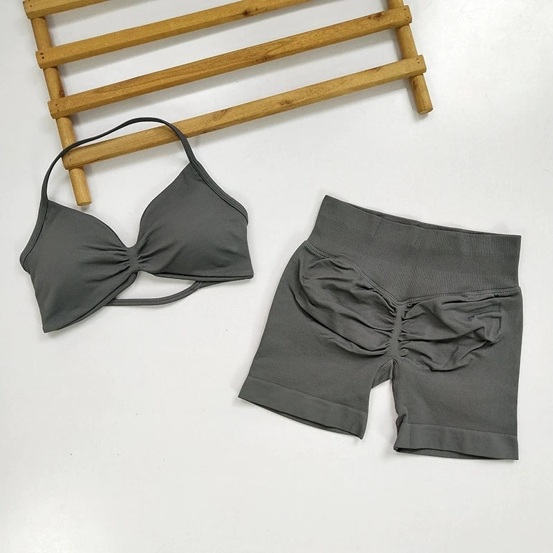 Women's Halter Neck Sports Bra & High Waist Leggings Set - Moisture-Wicking, 4-Way Stretch, Removable Pads, Complete Workout Out
